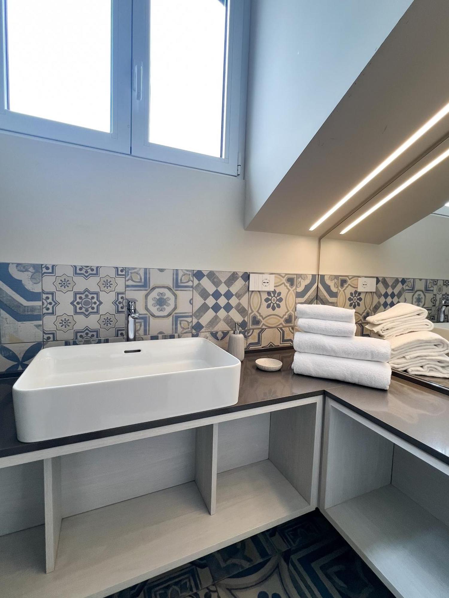Comecasa 10 Minutes Walk From Duomo 2 Bedroom Apartment Milano Dış mekan fotoğraf