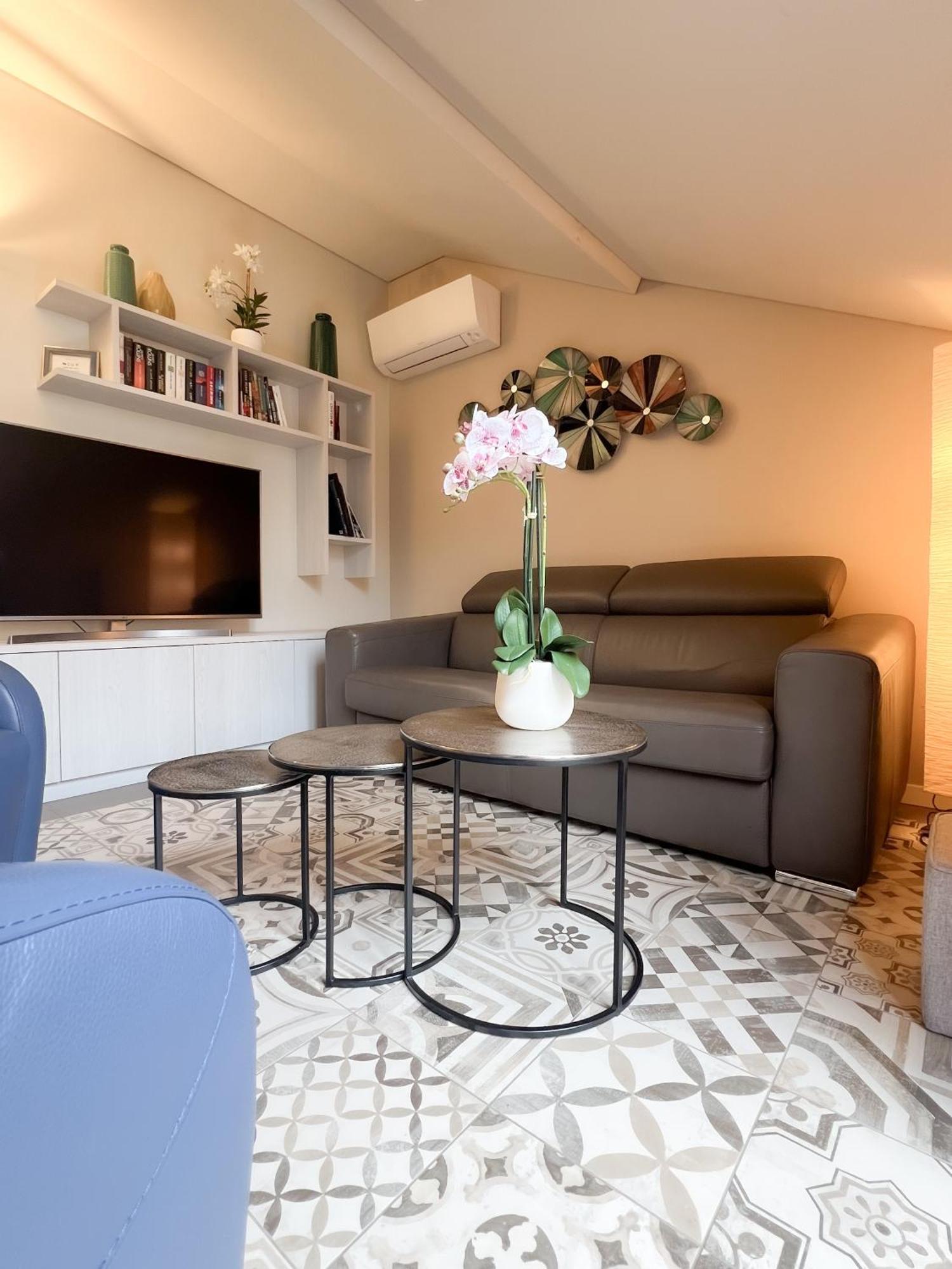 Comecasa 10 Minutes Walk From Duomo 2 Bedroom Apartment Milano Dış mekan fotoğraf