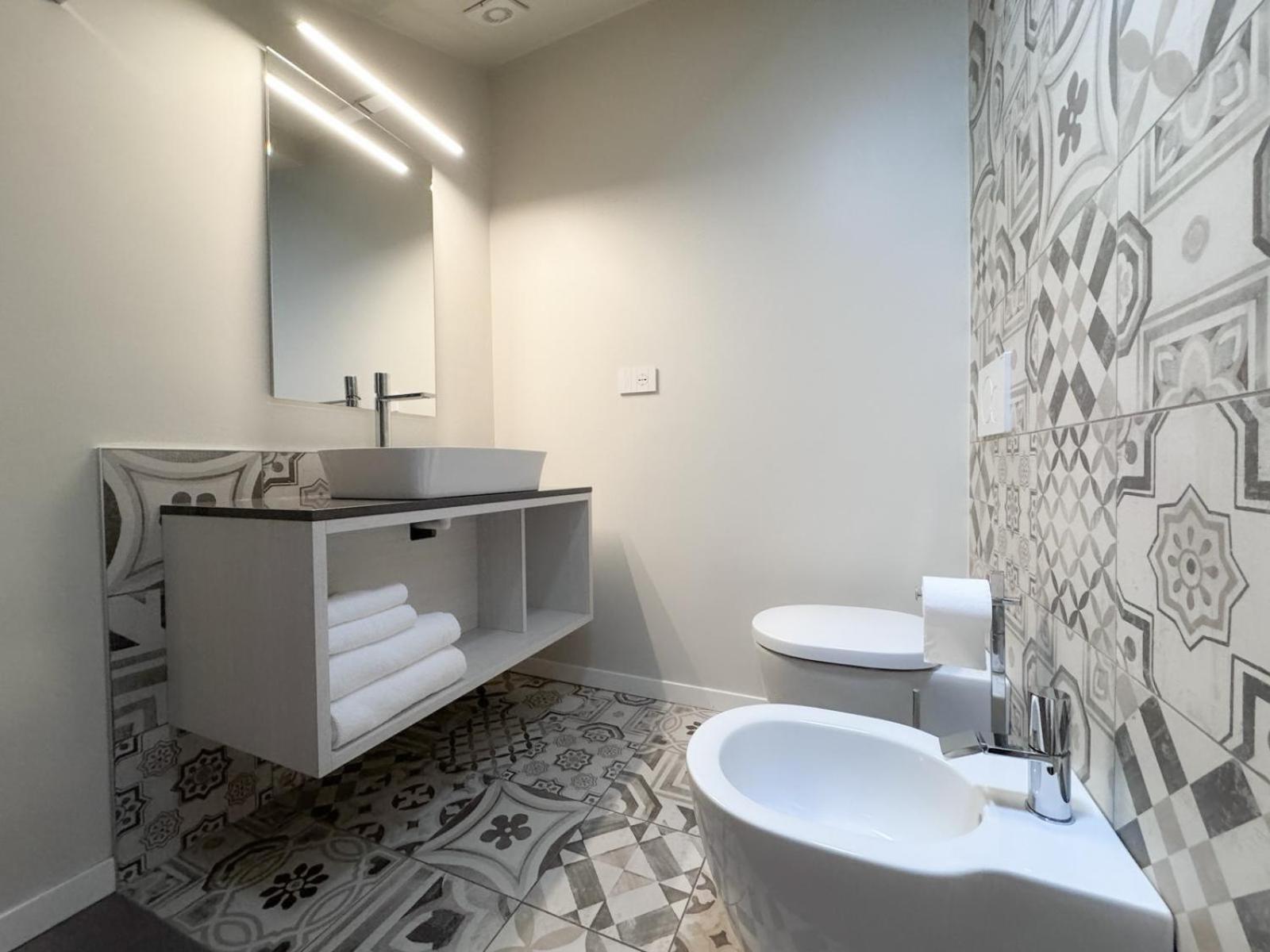Comecasa 10 Minutes Walk From Duomo 2 Bedroom Apartment Milano Dış mekan fotoğraf